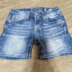 Girls me miss jean shorts